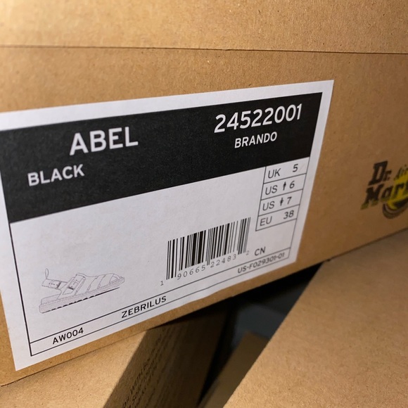 AUTH NIB DR. MARTENS ABEL BLACK PLATFORM SANDAL - Picture 11 of 14